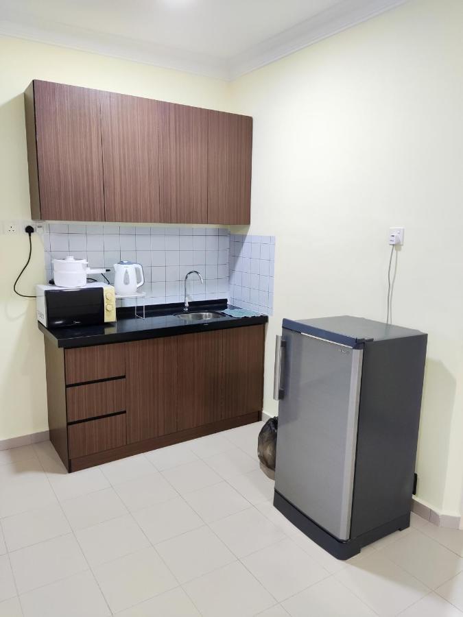 Jojo Homestay Tiara Residence Десару Екстер'єр фото